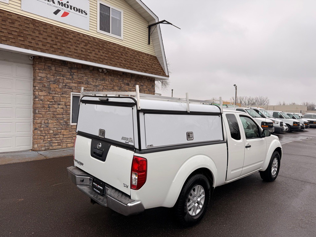 2017 Nissan Frontier Image 3