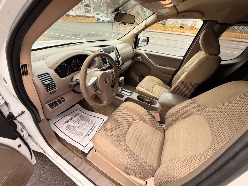 2017 Nissan Frontier Image 18