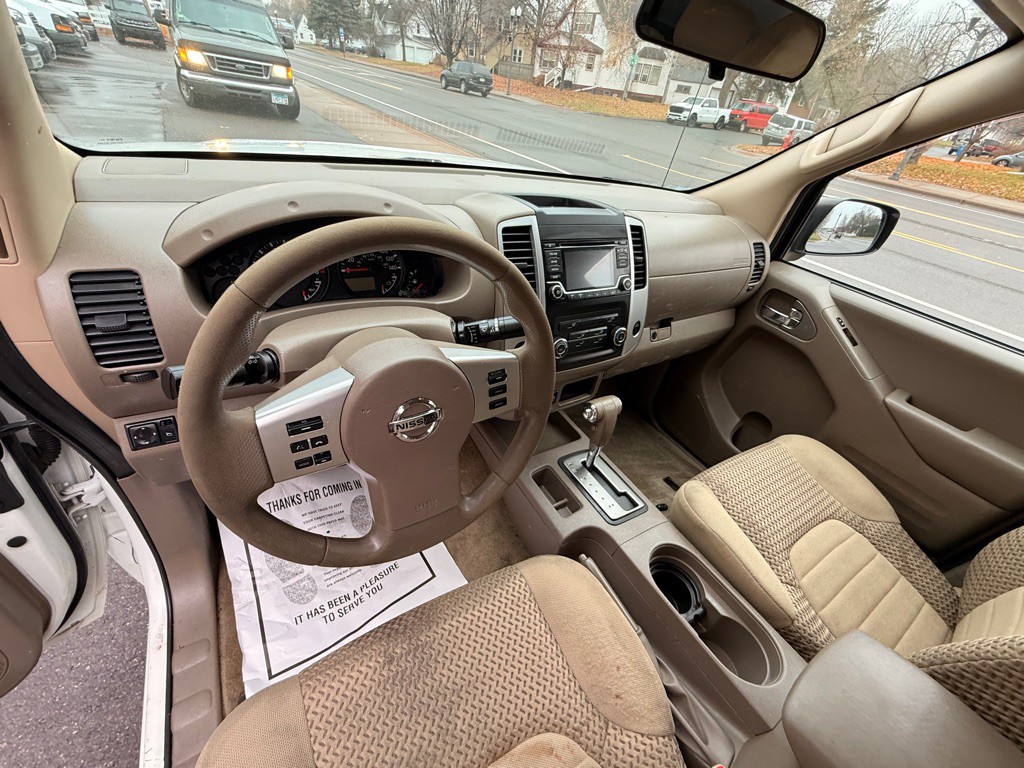 2017 Nissan Frontier Image 20