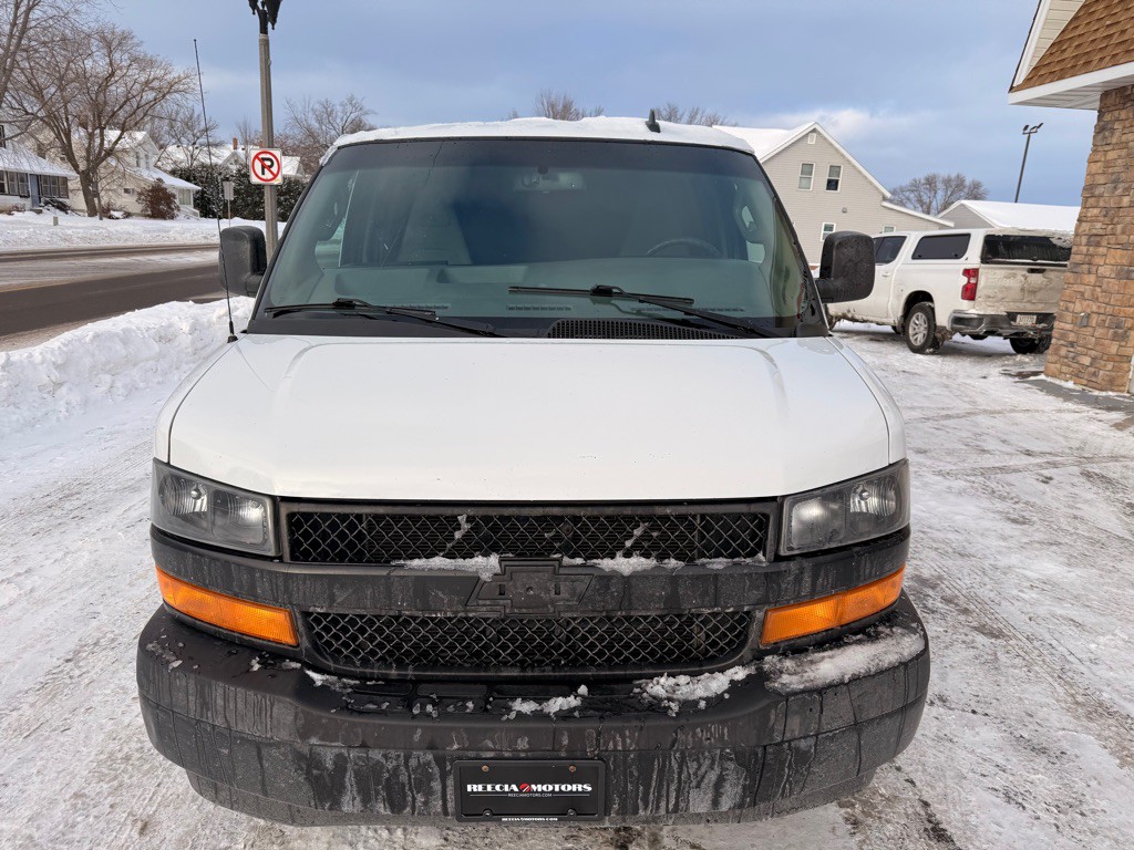 2018 Chevrolet Express Image 8