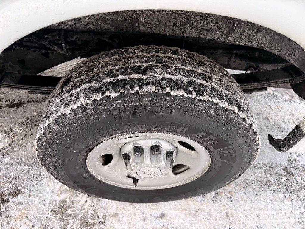 2018 Chevrolet Express Image 10