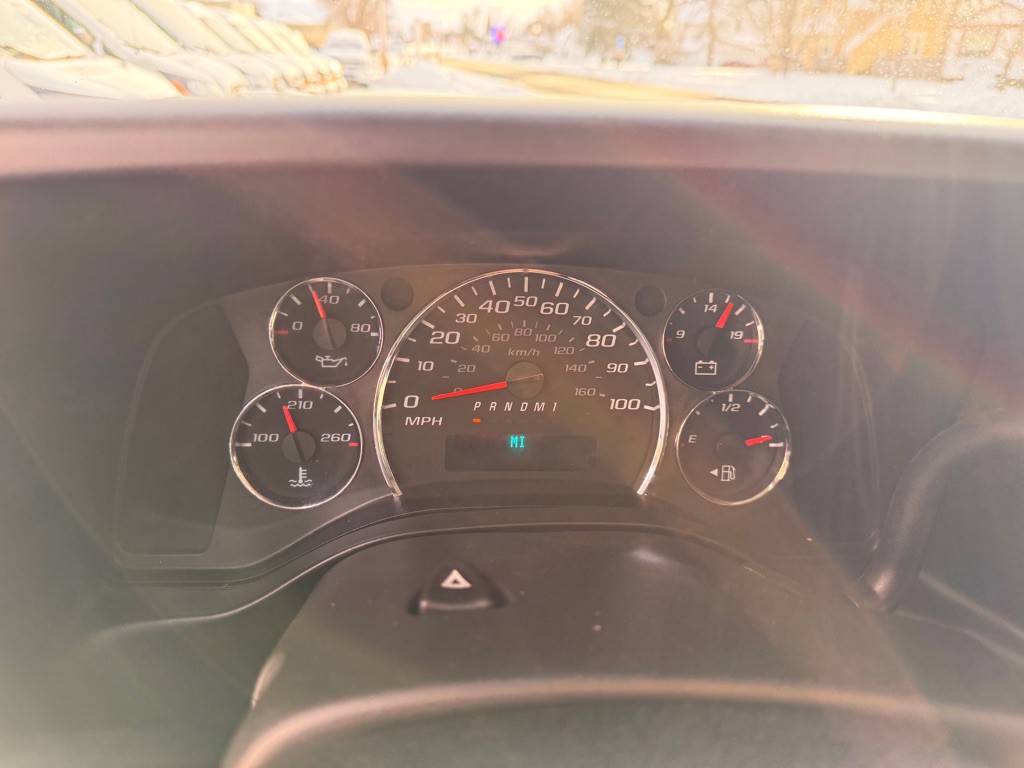 2018 Chevrolet Express Image 18