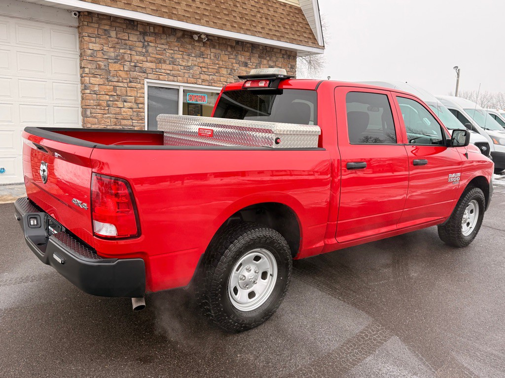 2022 RAM 1500 Image 3