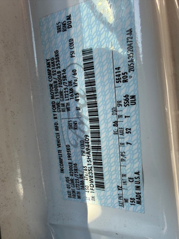 2005 Ford Econoline Image 17