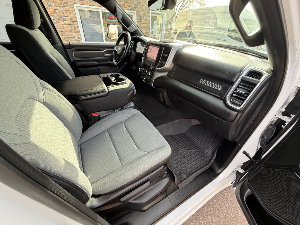 2022 RAM 1500 Image 15