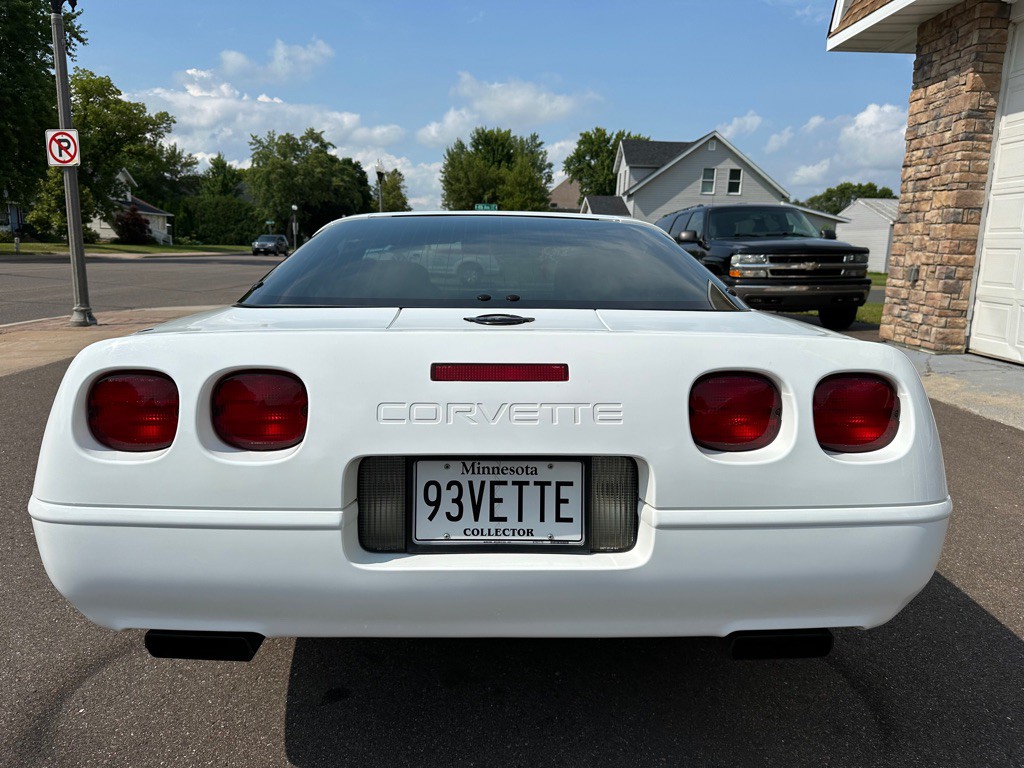 1993 Chevrolet Corvette Image 4