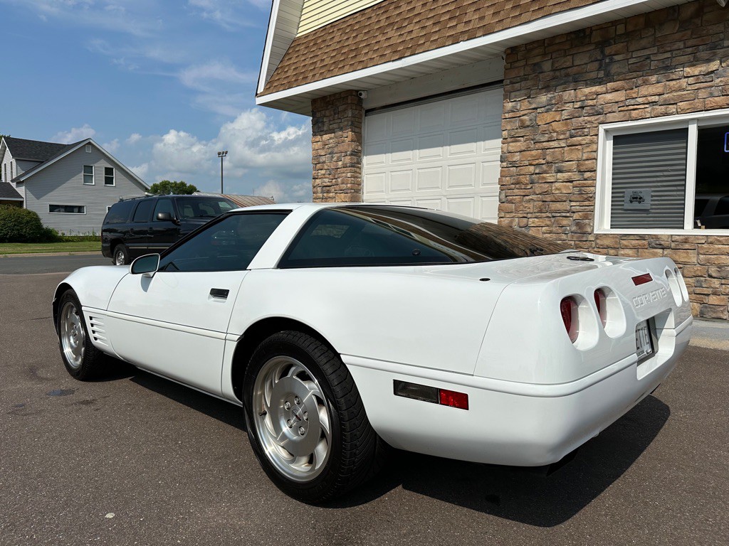1993 Chevrolet Corvette Image 5