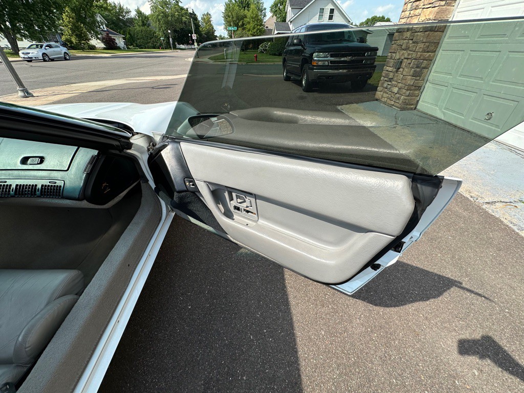 1993 Chevrolet Corvette Image 13