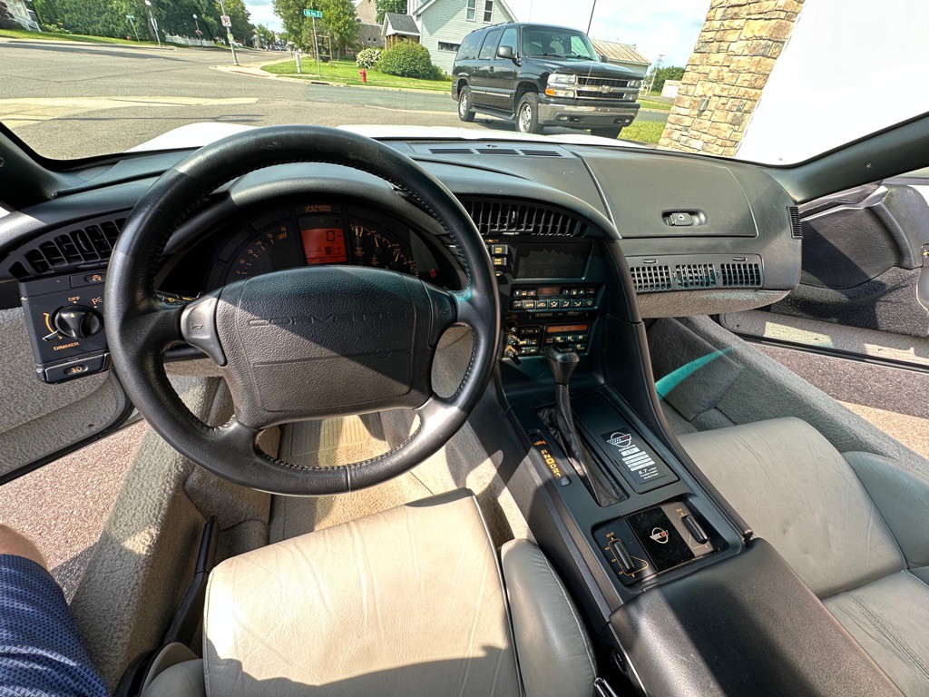1993 Chevrolet Corvette Image 17