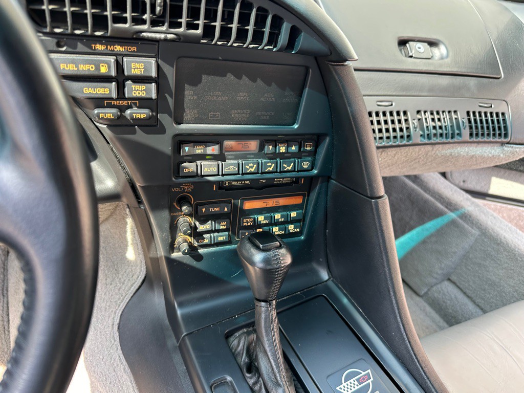 1993 Chevrolet Corvette Image 19