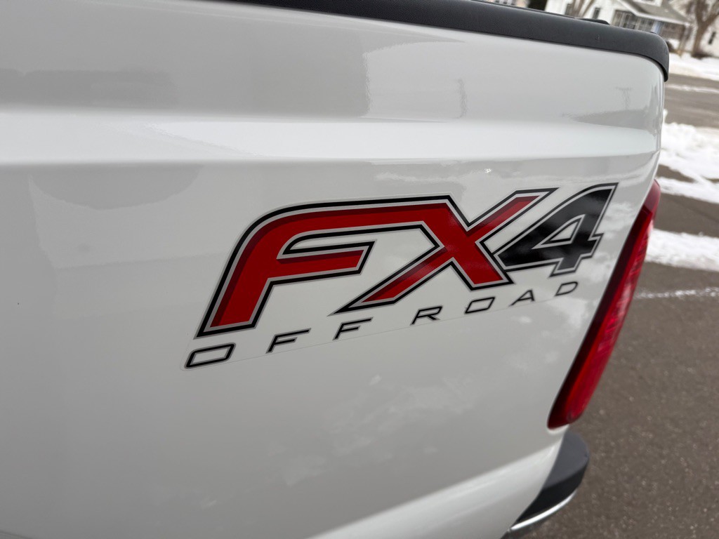 2016 Ford F-350 Image 13