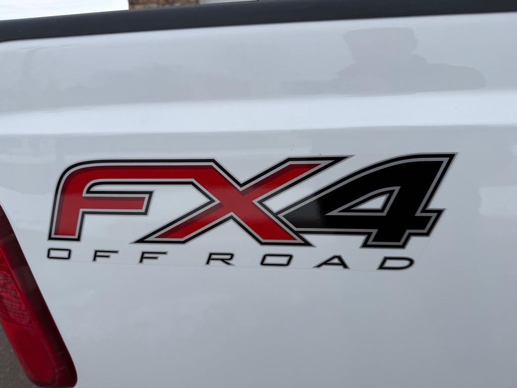 2016 Ford F-350 Image 16