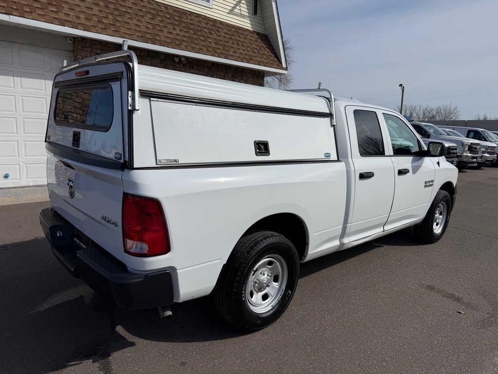 2022 RAM 1500 Image 3