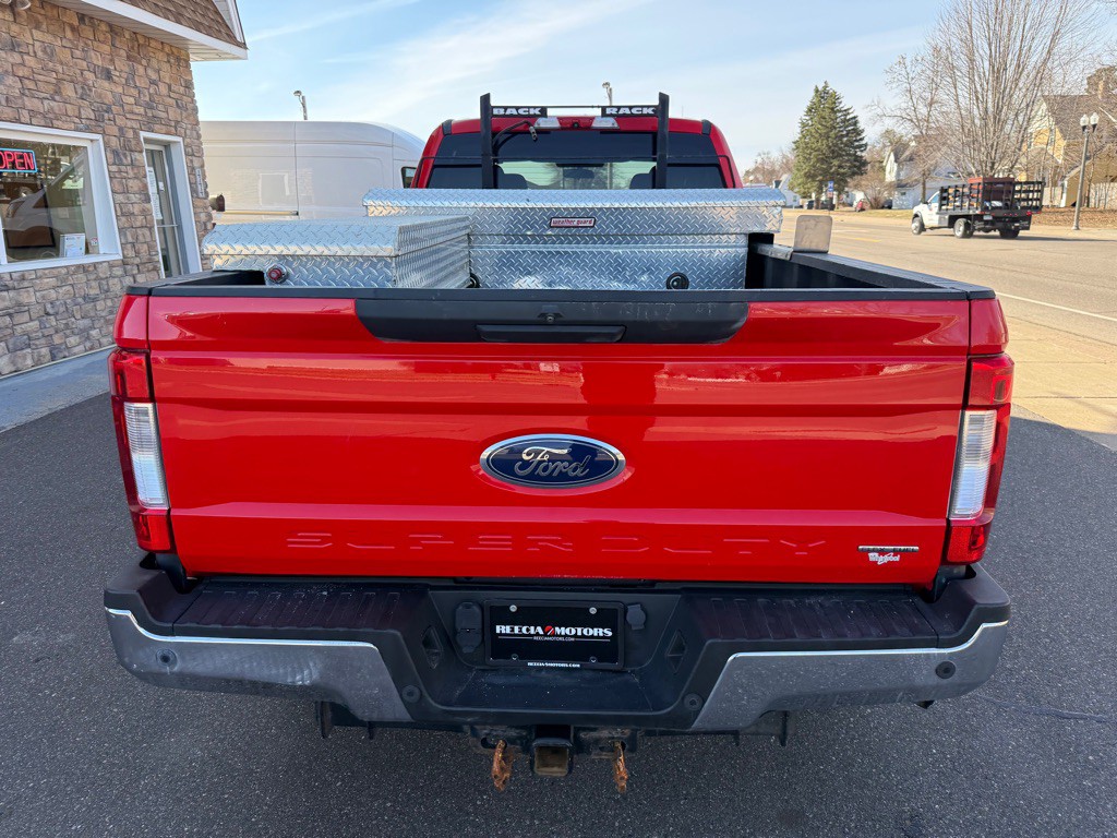 2017 Ford F-250 Image 4