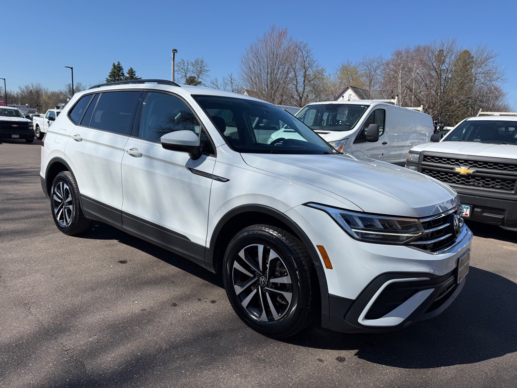 2022 Volkswagen Tiguan Image 1