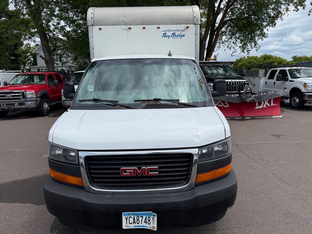 2018 GMC Savana Image 8