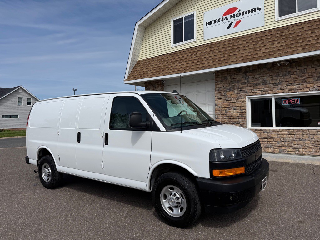 2023 Chevrolet Express Image 1