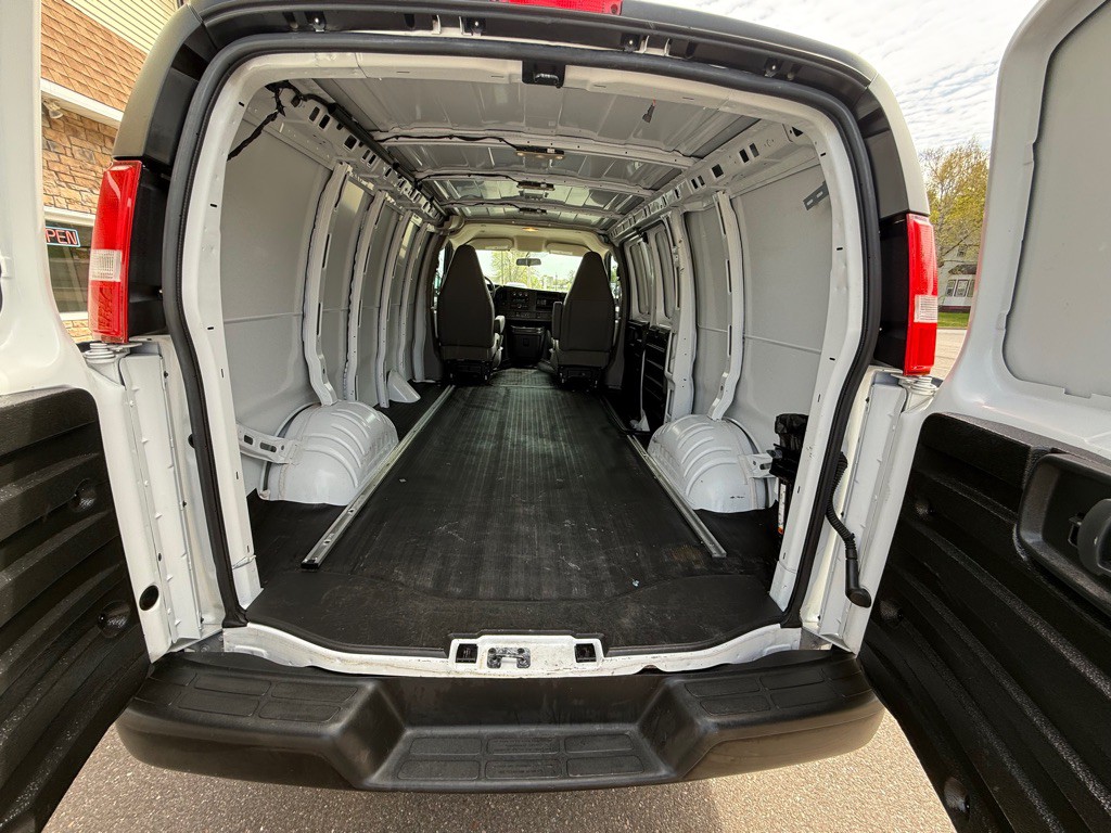 2023 Chevrolet Express Image 11