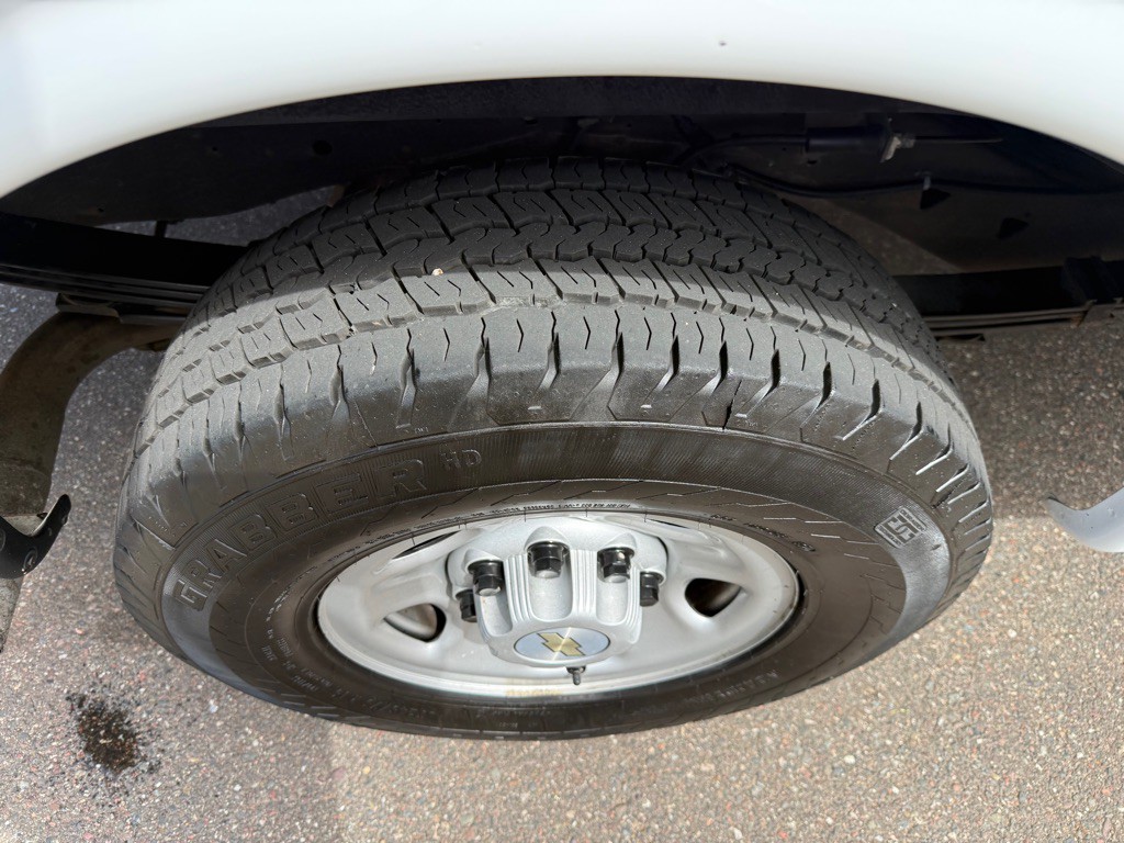 2023 Chevrolet Express Image 12