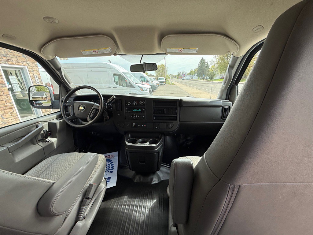 2023 Chevrolet Express Image 15