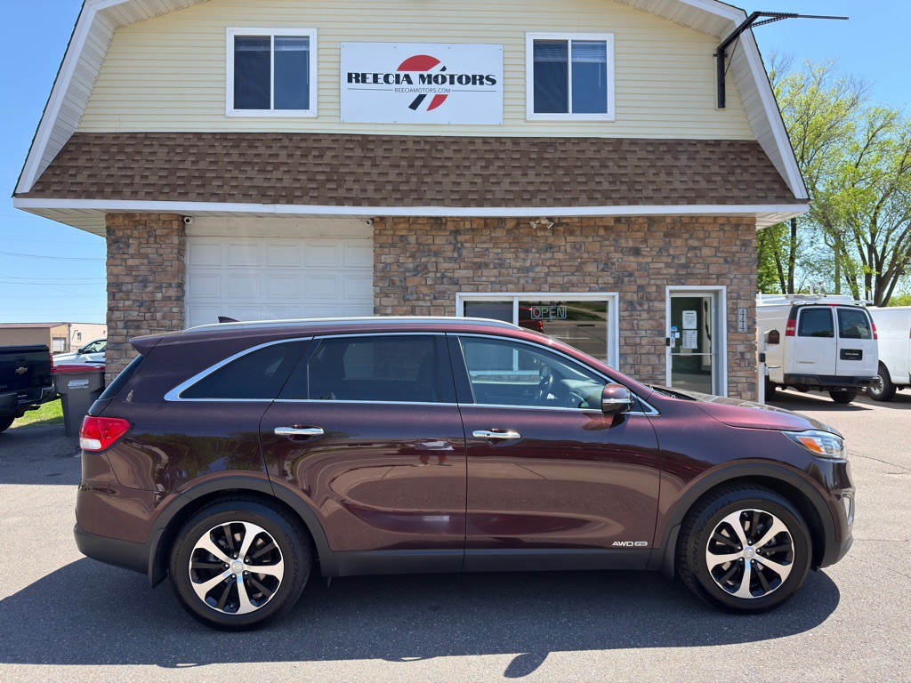 2016 Kia Sorento Image 2