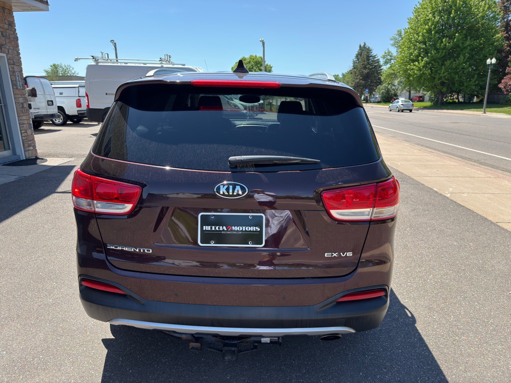2016 Kia Sorento Image 4