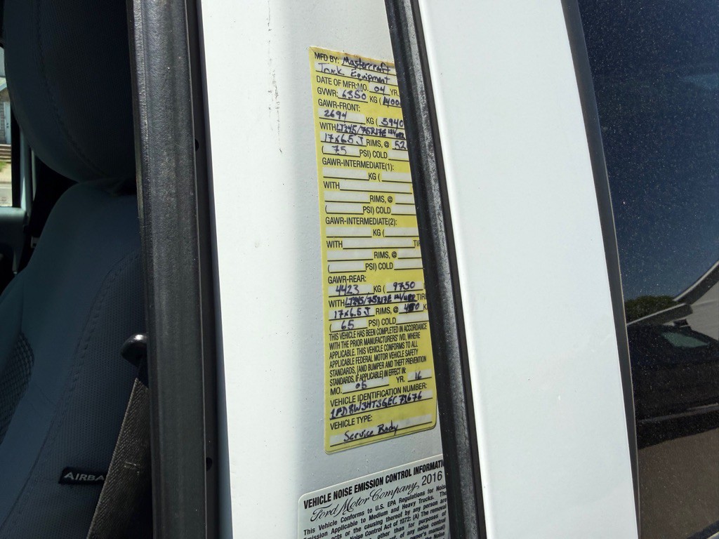 2016 Ford F-350 Image 21
