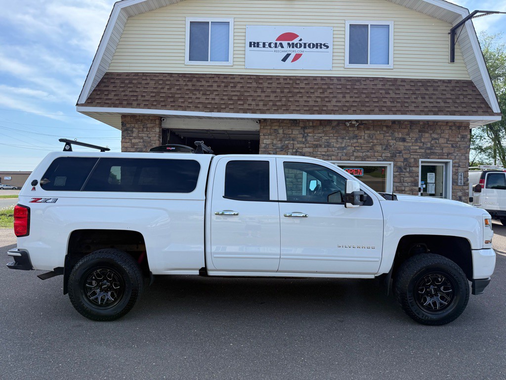 2018 Chevrolet Silverado 1500 Image 2