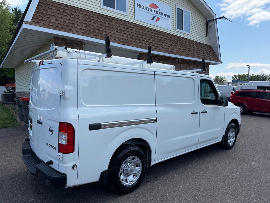 2019 Nissan NV Image 3