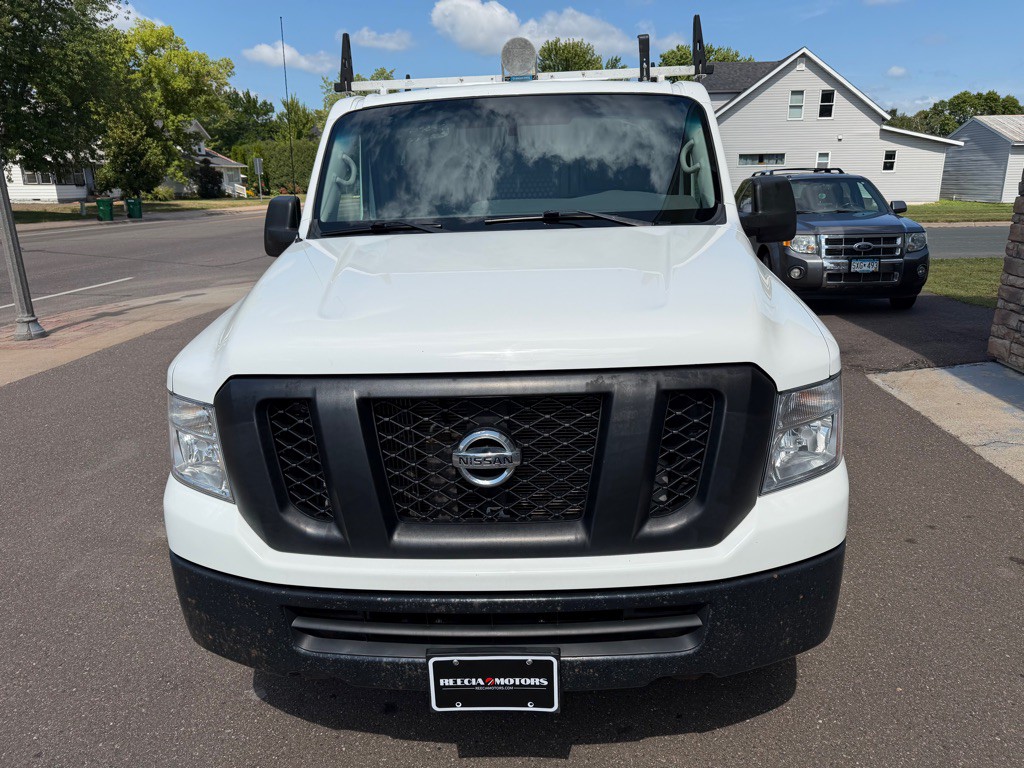 2019 Nissan NV Image 9