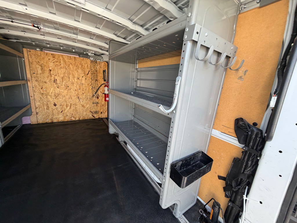 2019 Nissan NV Image 15