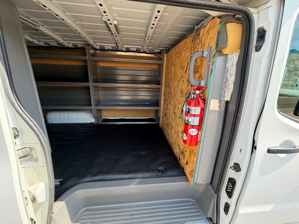 2019 Nissan NV Image 17