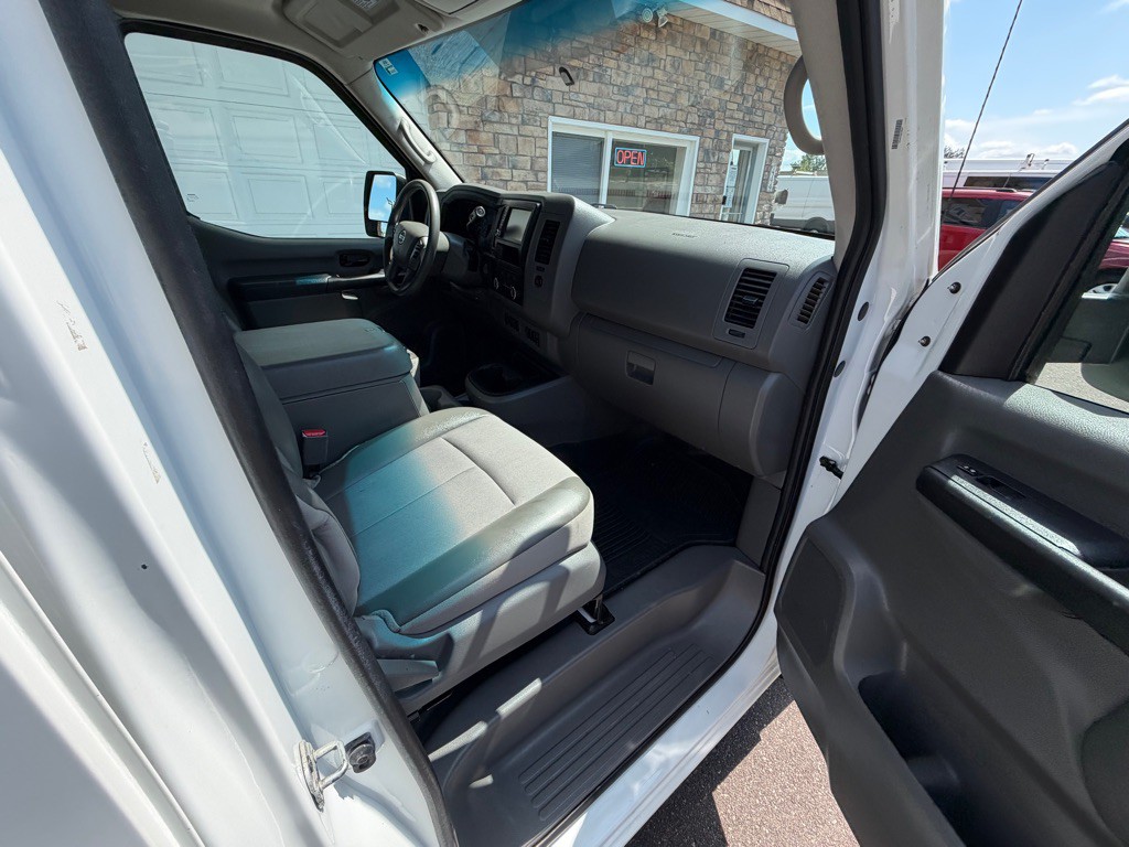 2019 Nissan NV Image 19