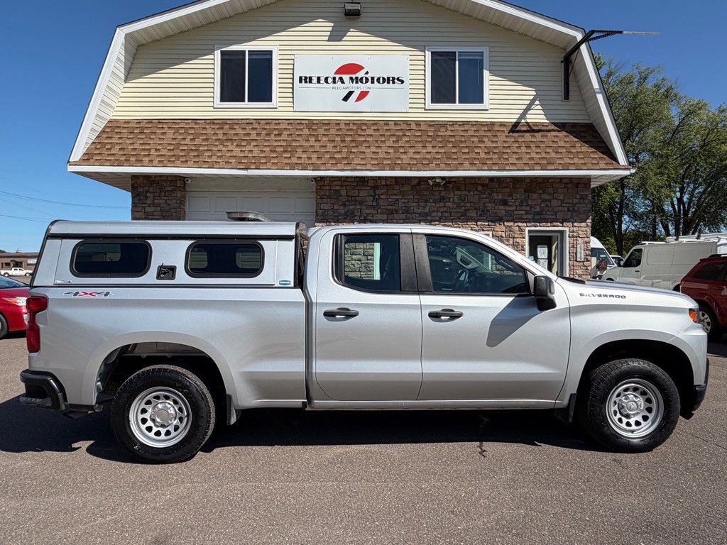 2021 Chevrolet Silverado 1500 Image 2