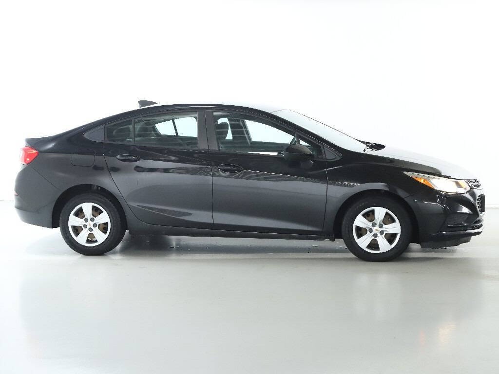 2017 Chevrolet Cruze Image 11