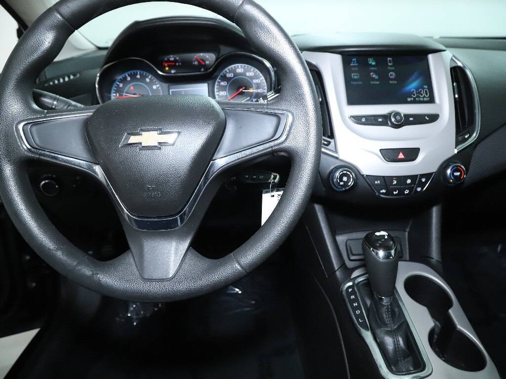 2017 Chevrolet Cruze Image 23