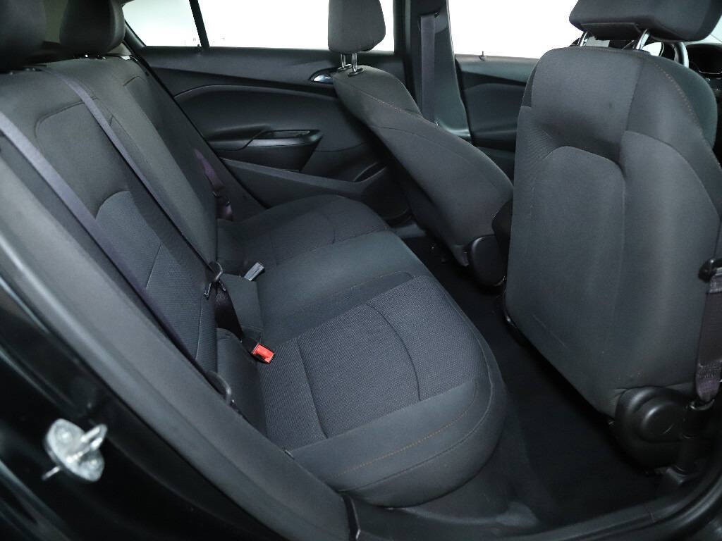 2017 Chevrolet Cruze Image 27