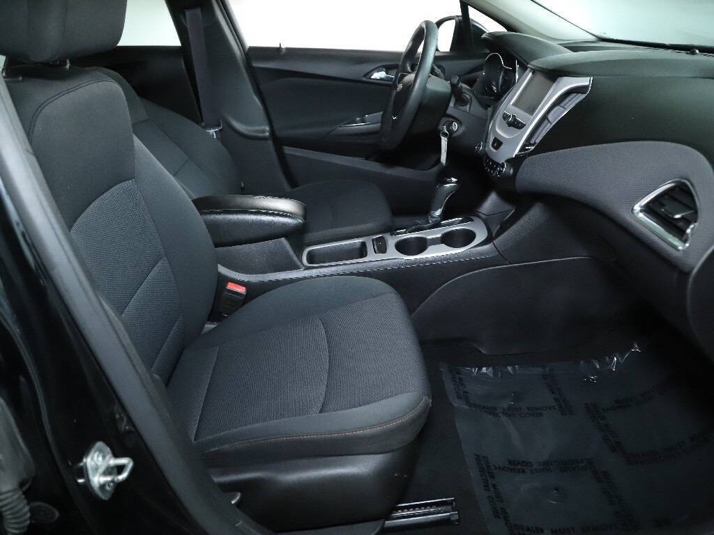 2017 Chevrolet Cruze Image 29