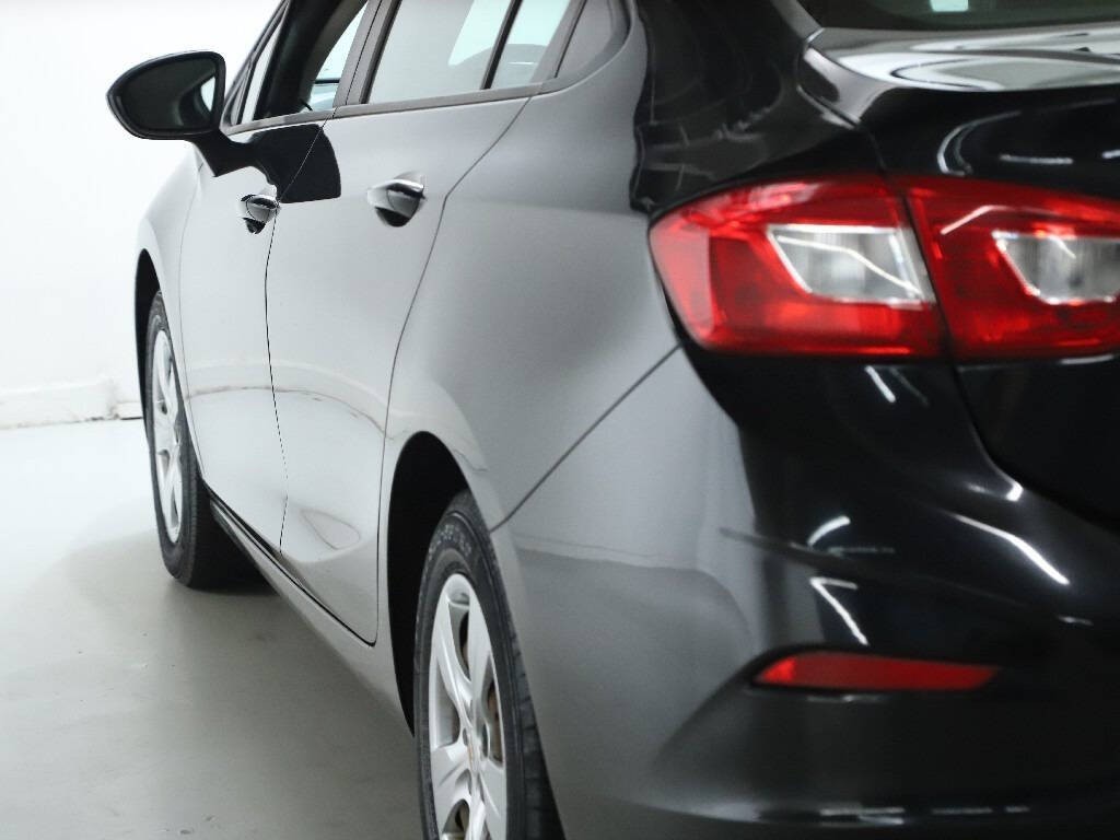 2017 Chevrolet Cruze Image 36