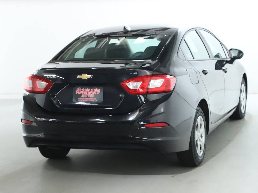 2017 Chevrolet Cruze Image 41