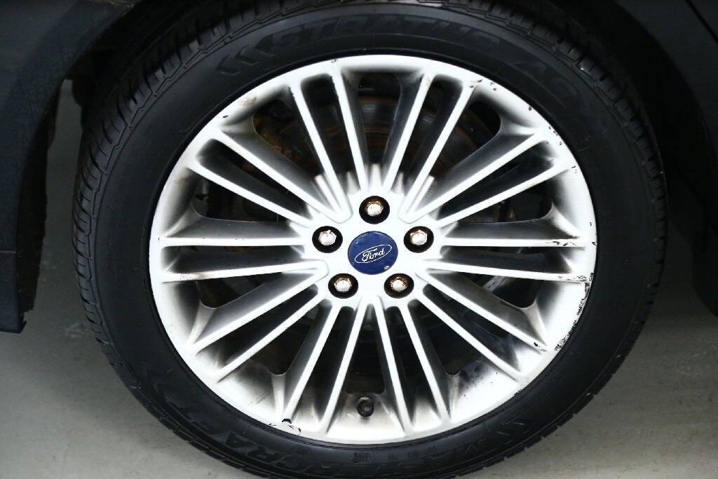 2014 Ford Fusion Image 12