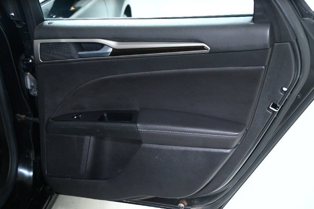 2014 Ford Fusion Image 28