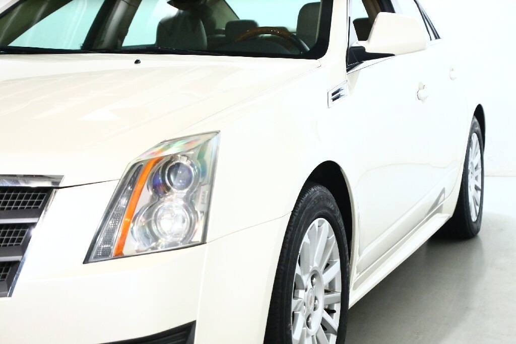 2010 Cadillac CTS Image 4