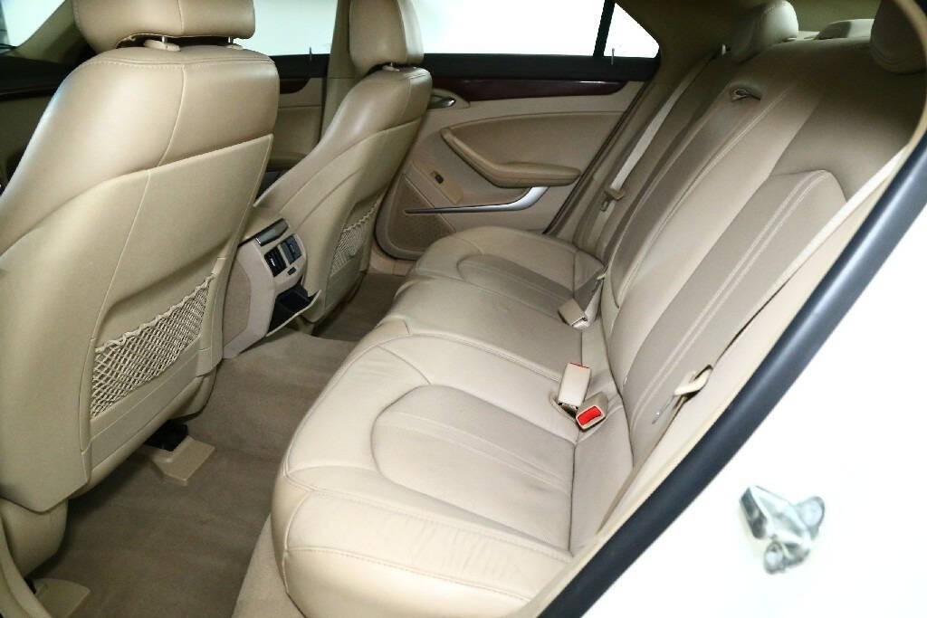 2010 Cadillac CTS Image 14