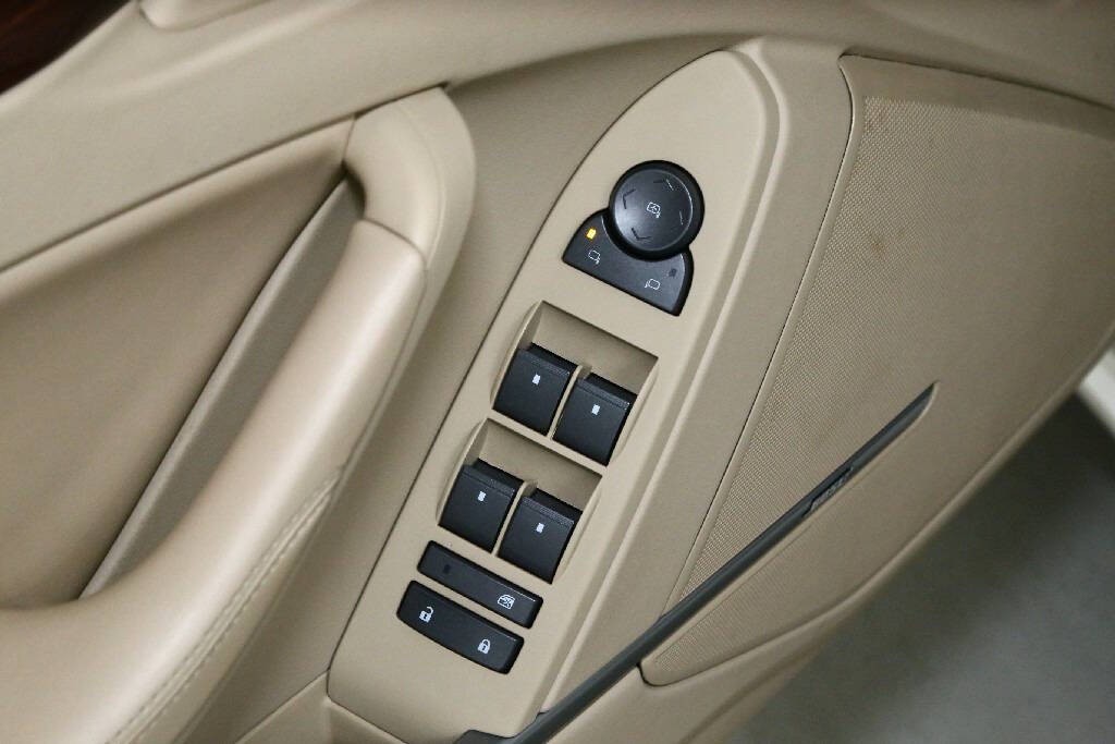 2010 Cadillac CTS Image 16