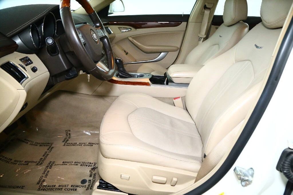 2010 Cadillac CTS Image 18