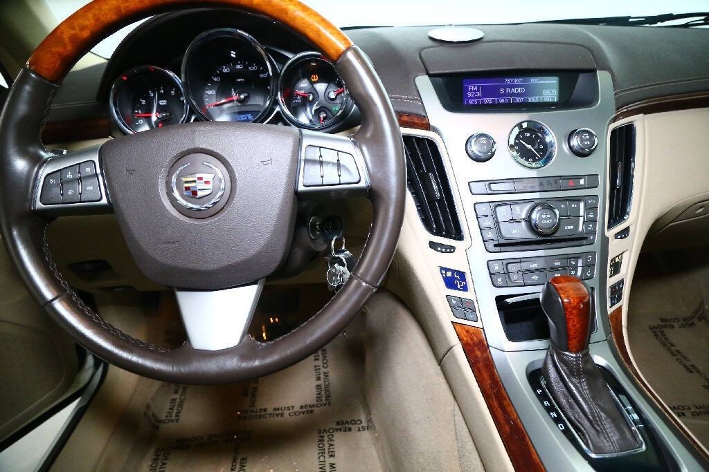 2010 Cadillac CTS Image 25