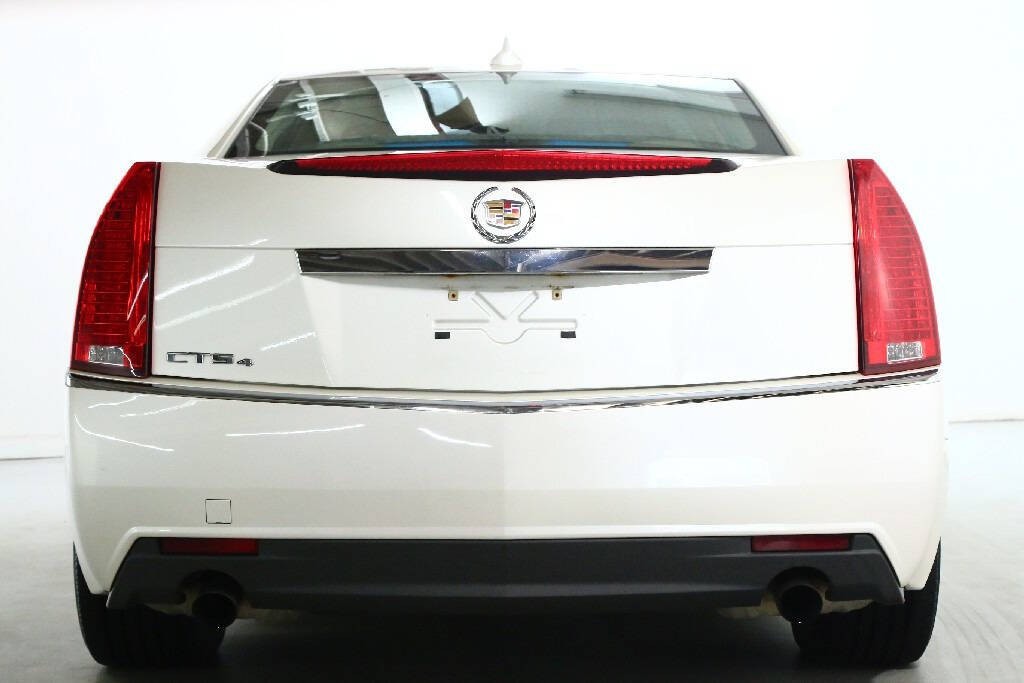2010 Cadillac CTS Image 38