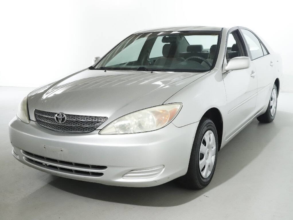 2004 Toyota Camry Image 1