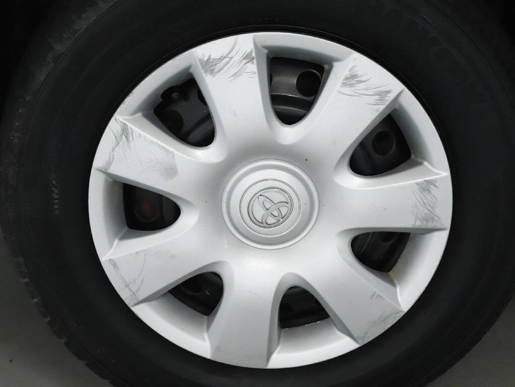 2004 Toyota Camry Image 31